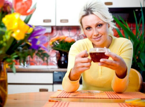 Что надо пить каждое утро: Пять чашек добавят годы жизни