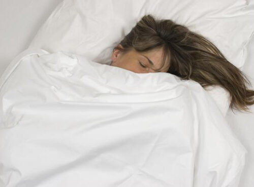 Названа опасность популярного средства от бессонницы