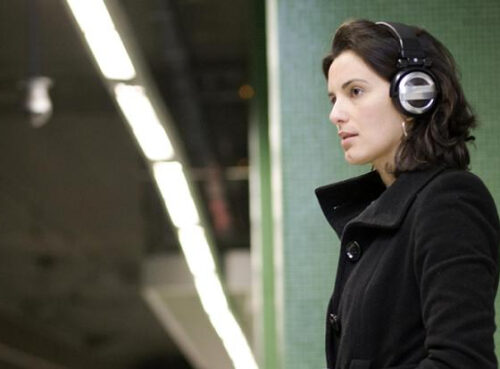 Оториноларинголог предупредила об опасности прослушивания музыки в метро