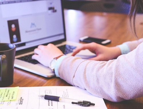 Как учиться онлайн эффективно | Статьи агрегатора курсов ИнфоХит