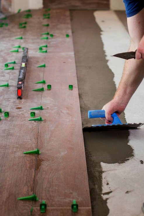 Подготовка основания для цементной стяжки: шаги и рекомендации