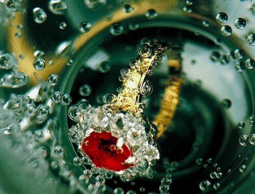 Нашатырь, фольга, сода: 3 способа почистить золотые украшения — Jewellery Mag