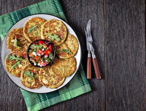 Рецепт кабачковых оладий с чесноком и зеленью Рецепт кабачковых оладий с чесноком и зеленью